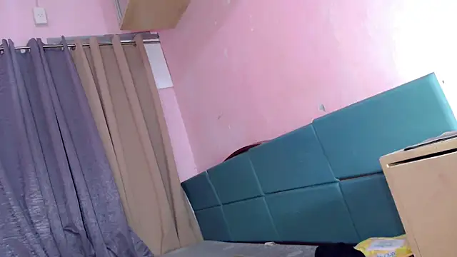 Snapshot of fallen_angel08 chatting on November 8, 2025, 12:09 pm fallen angel08 online show from November 8, 2025, 12:09 pm