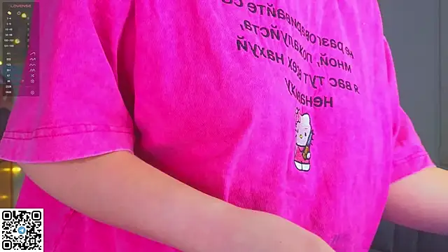 Snapshot of miss_bubbles_ chatting on December 21, 2025, 11:27 pm miss bubbles online show from December 21, 2025, 11:27 pm