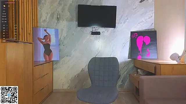 Snapshot of miss_bubbles_ chatting on November 30, 2025, 12:33 am miss bubbles online show from November 30, 2025, 12:33 am