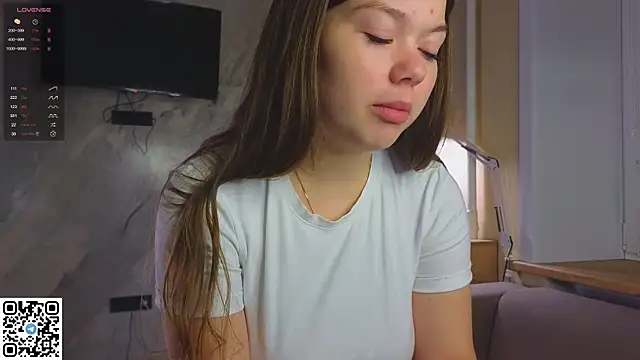 Snapshot of miss_bubbles_ chatting on November 25, 2025, 12:00 am miss bubbles online show from November 25, 2025, 12:00 am