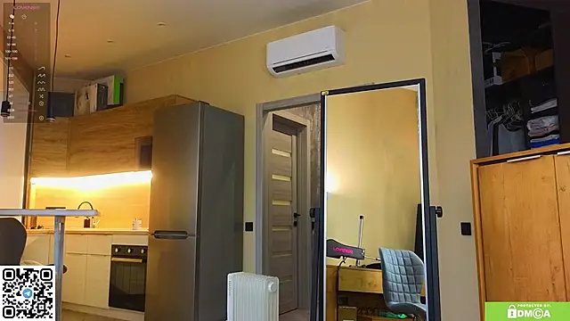 miss bubbles  online show from April 7, 2026, 12:56 am