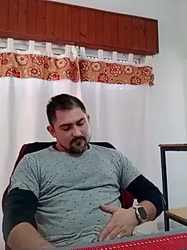 Bradd 32 online show from June 15, 2026, 5:23 pm