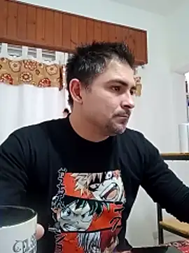 Bradd 32 online show from May 31, 2026, 12:11 pm