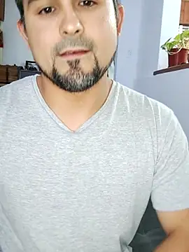 Bradd 32 online show from November 30, 2025, 5:41 am