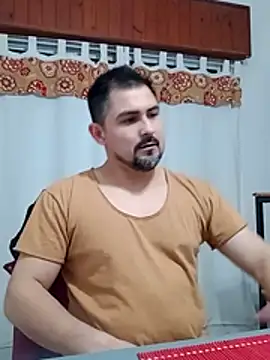 Bradd 32 online show from June 14, 2026, 2:35 am