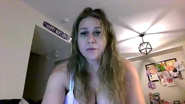 Snapshot of thedevinemama chatting on July 12, 2026, 2:56 am thedevinemama online show from July 12, 2026, 2:56 am