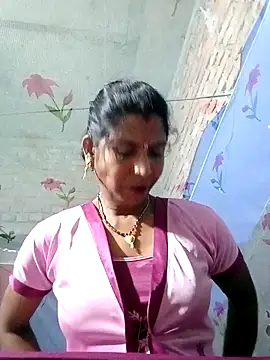 Snapshot of Savita992 chatting on March 14, 2026, 7:20 pm Savita992 online show from March 14, 2026, 7:20 pm