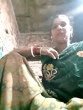 Snapshot of Savita992 chatting on September 16, 2025, 4:41 pm Savita992 online show from September 16, 2025, 4:41 pm