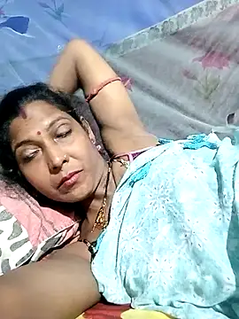 Snapshot of Savita992 chatting on May 2, 2026, 4:45 pm Savita992 online show from May 2, 2026, 4:45 pm