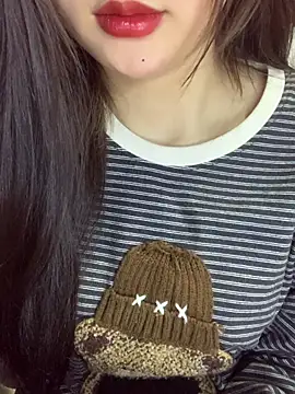 Linhtruong  online show from January 11, 2026, 4:30 am