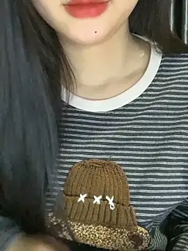 Linhtruong  online show from March 4, 2026, 4:20 am