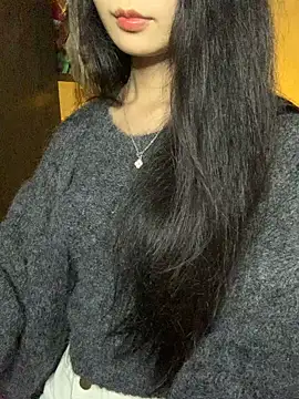 Nhinhi18 online show from November 12, 2025, 3:16 pm