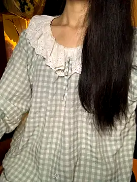 Nhinhi18 online show from October 2, 2025, 3:26 pm