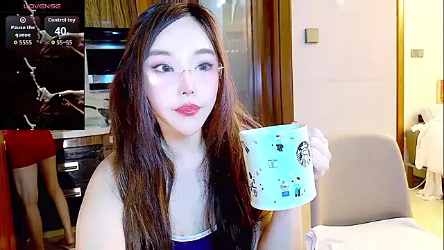 xinxinbabe online show from February 24, 2026, 8:48 am