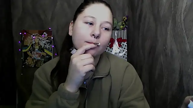 Linda S  online show from November 24, 2025, 3:56 pm