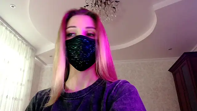 Snapshot of Iris_lave chatting on June 23, 2026, 4:49 pm Iris lave online show from June 23, 2026, 4:49 pm
