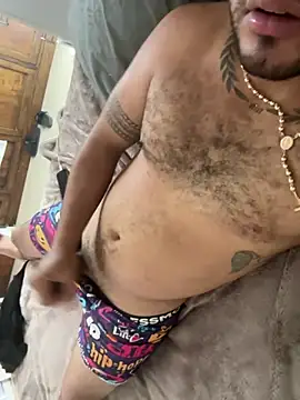 Snapshot of Frank0021 chatting on February 13, 2026, 3:01 pm Frank0021 online show from February 13, 2026, 3:01 pm