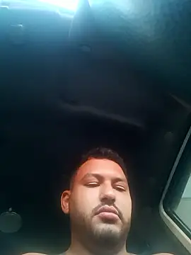 Snapshot of Frank0021 chatting on January 17, 2026, 10:02 pm Frank0021 online show from January 17, 2026, 10:02 pm