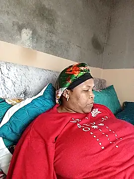 Snapshot of Moretl chatting on November 17, 2025, 2:32 pm Moretl online show from November 17, 2025, 2:32 pm