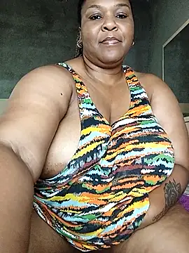 Snapshot of Moretl chatting on February 11, 2026, 11:32 am Moretl online show from February 11, 2026, 11:32 am