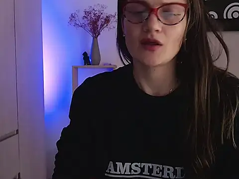 Camila-ventura online show from October 26, 2025, 2:23 am