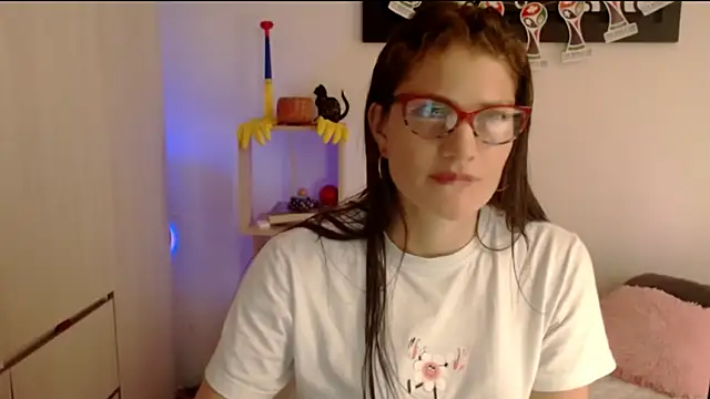 Snapshot of Camila-ventura chatting on June 26, 2026, 2:01 pm Camila-ventura online show from June 26, 2026, 2:01 pm