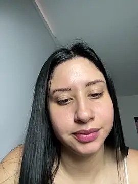 lucy grey25 online show from March 11, 2026, 7:41 pm