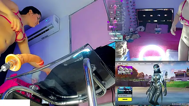 demi chan online show from April 1, 2026, 5:53 am