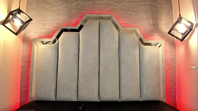 Zafiro claire online show from March 11, 2026, 6:24 pm