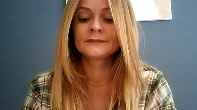 Ginger-bb online show from February 12, 2026, 7:52 am