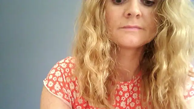 Snapshot of Ginger-bb chatting on July 3, 2026, 11:17 am Ginger-bb online show from July 3, 2026, 11:17 am