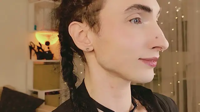 Queen of tease online show from March 7, 2026, 6:02 pm