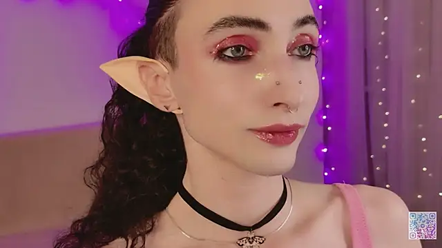 Queen of tease online show from May 26, 2026, 2:42 am