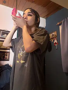 Babylovetiernax online show from November 5, 2025, 3:59 pm