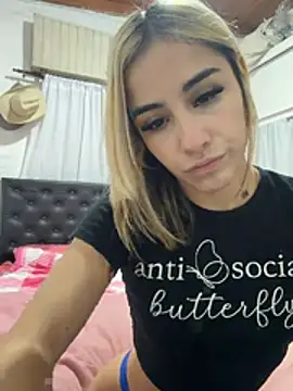 Babylovetiernax online show from May 16, 2026, 3:27 am