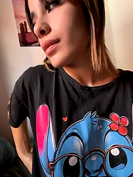 Babylovetiernax online show from November 18, 2025, 6:00 pm