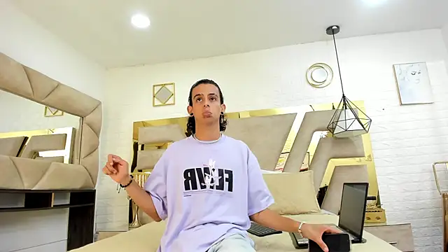 Ibratxandy online show from October 25, 2025, 6:52 pm