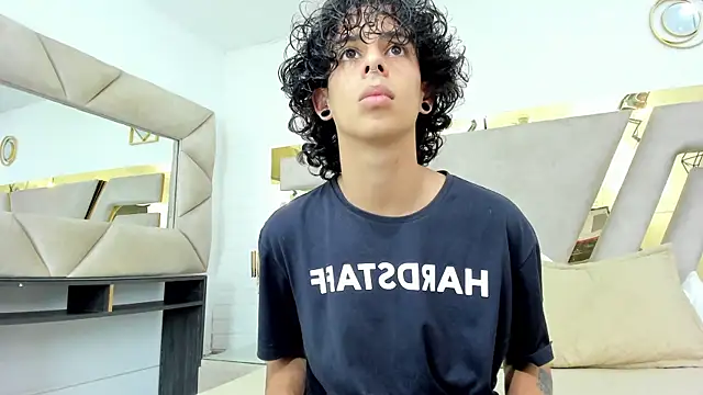 Ibratxandy online show from November 15, 2025, 7:18 pm