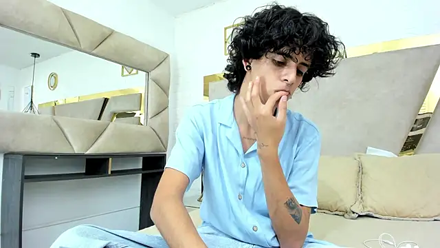 Ibratxandy online show from November 22, 2025, 7:24 pm