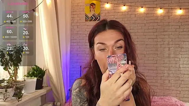 ReginaFoXXXy online show from February 5, 2026, 9:49 am