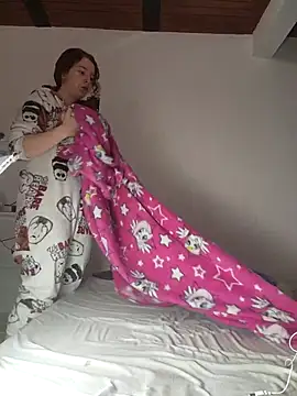 Sharon Black online show from October 21, 2025, 11:42 am