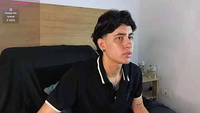 Stiven Benet  online show from September 13, 2025, 11:54 am