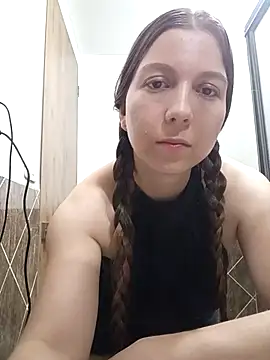 Arianna Moss online show from October 7, 2025, 2:34 am