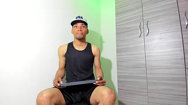 Snapshot of kenan_2601 chatting on February 6, 2026, 9:11 pm kenan 2601 online show from February 6, 2026, 9:11 pm