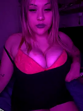 Dulceluz 420 online show from October 8, 2025, 5:42 am