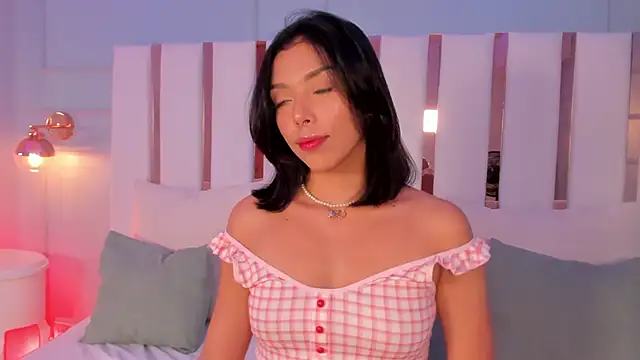 selene phmoon online show from October 14, 2025, 2:34 am