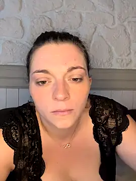 coquineronde online show from September 16, 2025, 7:20 am