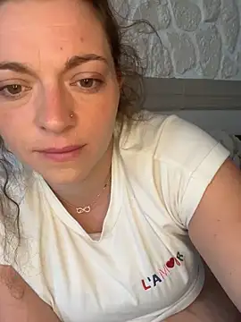 coquineronde online show from September 9, 2025, 7:29 am