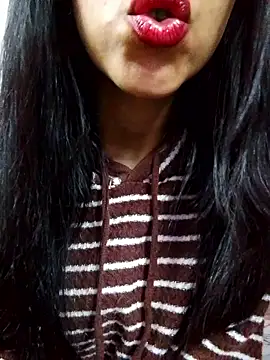 Princessa05 online show from December 3, 2025, 3:11 pm