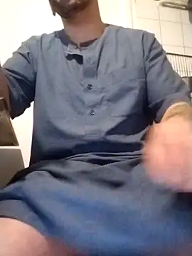 Snapshot of JuicyBigcock@xh chatting on October 18, 2025, 12:01 am JuicyBigcockxh online show from October 18, 2025, 12:01 am